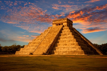 Chichen Itza, Mexico - El Castillo, Kukulkan Pyramide, Piramide del Kukulkan