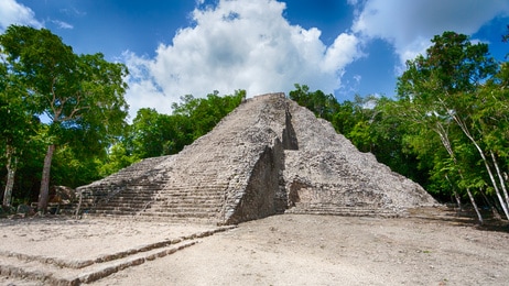Nohoch Mul Pyramide, Cobá, Mexico, Maya Ruinen